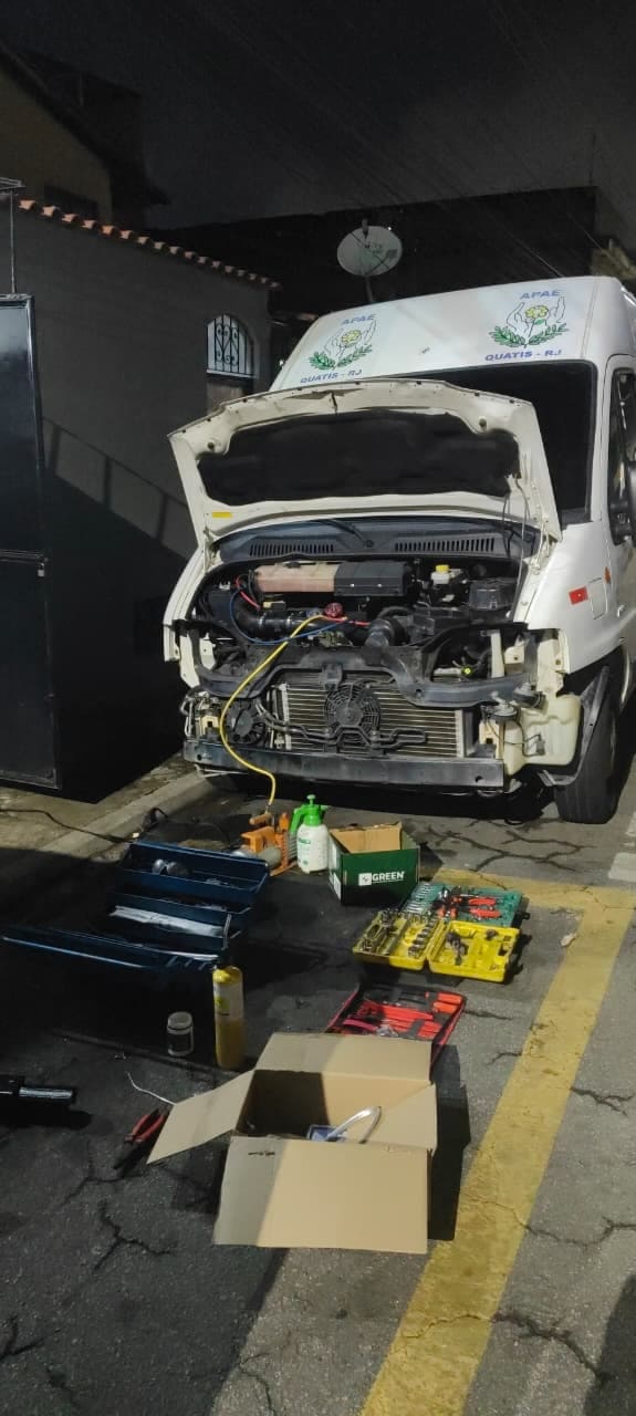 Linha pesada em manutenção